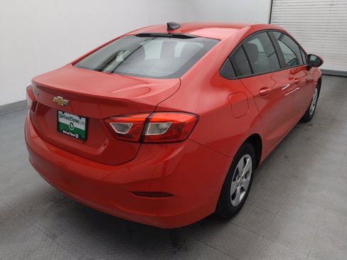 Used 2018 Chevrolet Cruze LS image 9