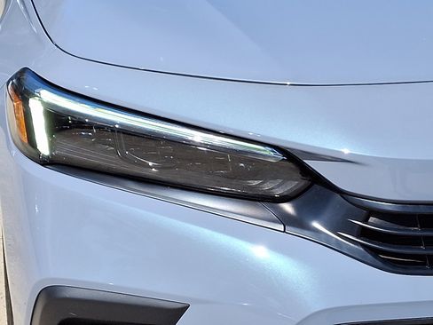 Used 2024 Honda Civic Sport image 9