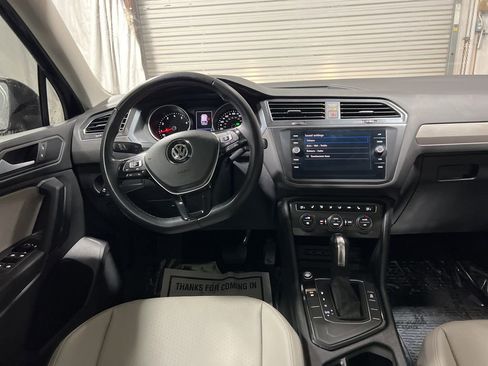 Used 2019 Volkswagen Tiguan SE image 15