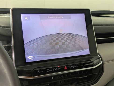 Certified 2023 Jeep Compass Limited image 20