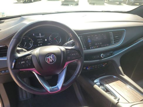 Used 2024 Buick Enclave Avenir w/ Avenir Technology Package image 17