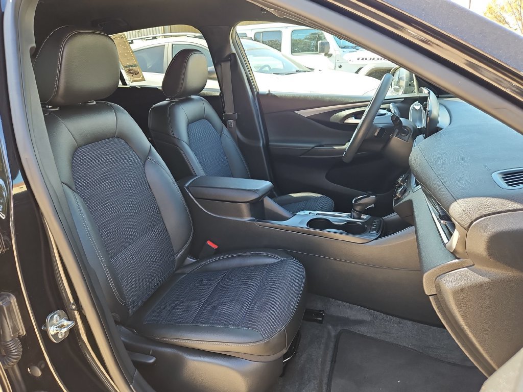 Used 2026 Buick Envista Preferred FWD image 28
