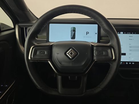 Used 2024 Rivian R1S Adventure AWD/4WD image 28