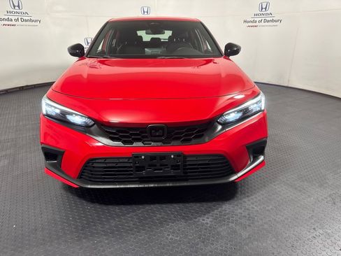 Used 2023 Honda Civic Sport image 2