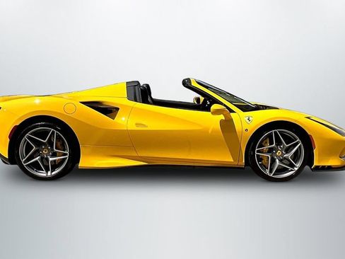Used 2022 Ferrari F8 Tributo RWD image 4