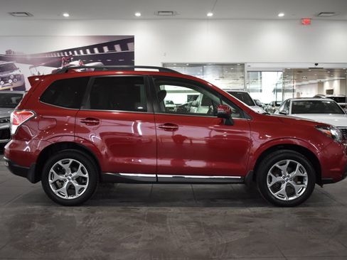 Used 2018 Subaru Forester 2.5i Touring w/ Popular Package #3B image 12