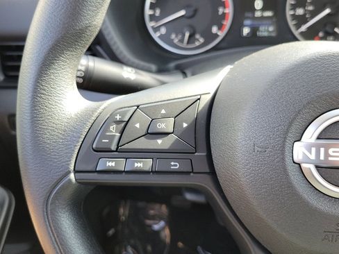 Used 2025 Nissan Sentra S FWD image 5
