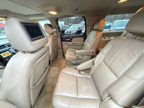 Used 2008 GMC Yukon XL Denali image 12