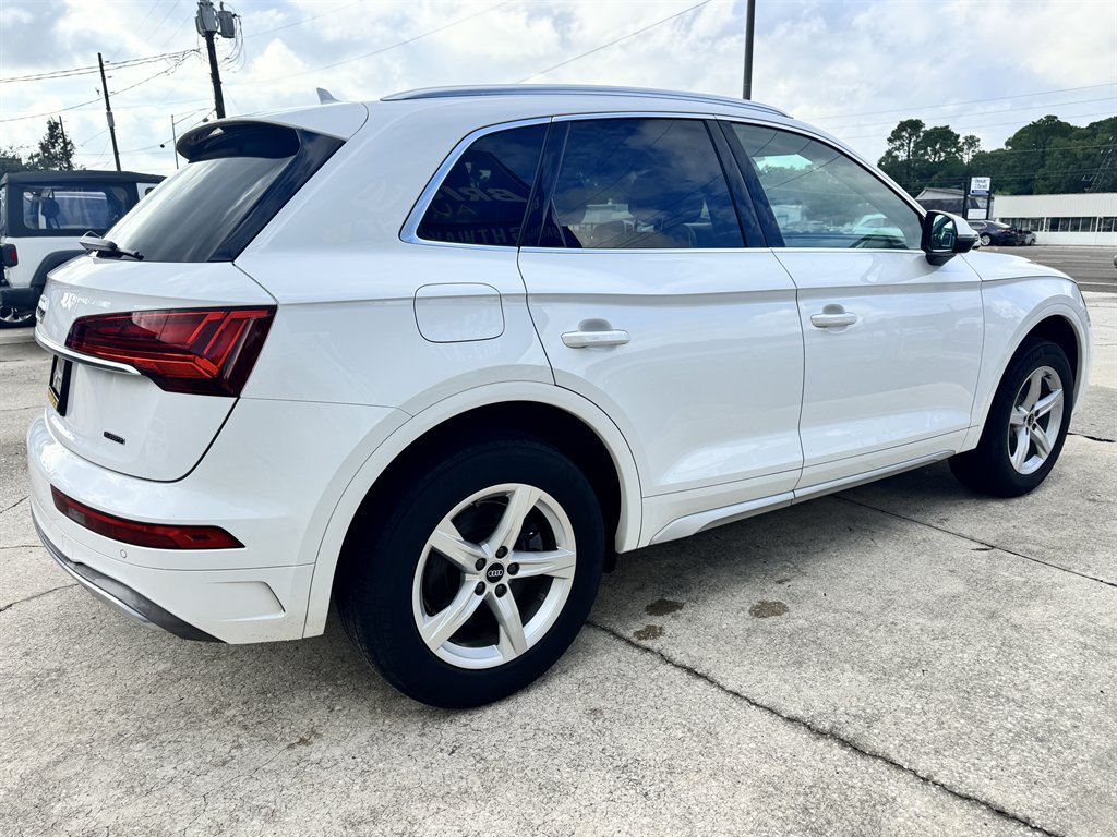 Used 2021 Audi Q5 2.0T Premium w/ Convenience Package AWD/4WD image 5