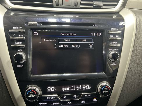 Used 2019 Nissan Murano SV image 15