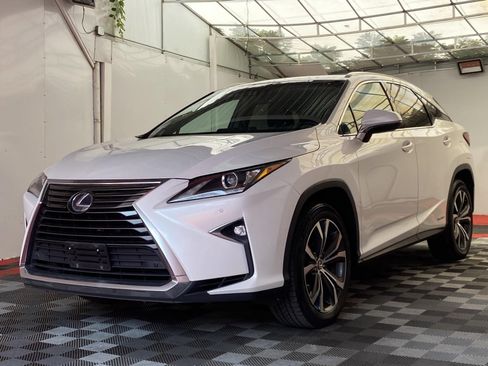Used 2018 Lexus RX 450h AWD w/ Premium Package image 3