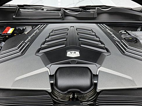 Used 2019 Lamborghini Urus AWD/4WD image 25