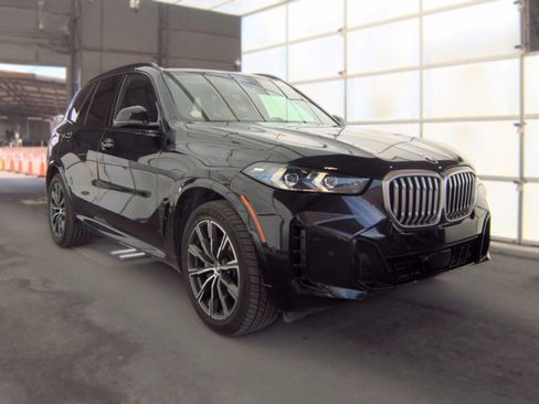 Used 2026 BMW X5 xDrive40i w/ M Sport Package AWD/4WD image 5