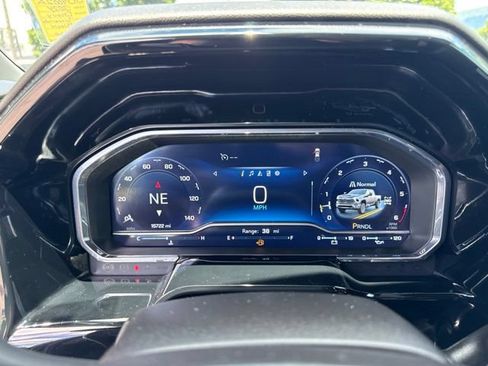 Certified 2024 Chevrolet Silverado 2500 LTZ w/ LTZ Convenience Package AWD/4WD image 21