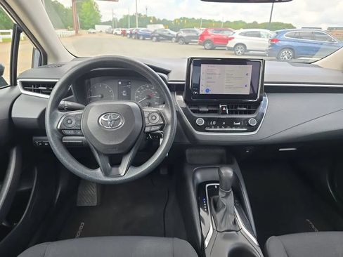 Used 2023 Toyota Corolla LE FWD image 12