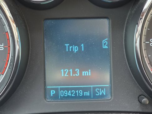 Used 2012 Buick Regal Premium image 29