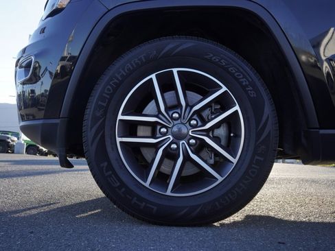 Certified 2022 Jeep Grand Cherokee Limited image 10