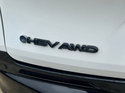 Used 2025 Toyota Sienna XSE w/ XSE Premium Package image 13