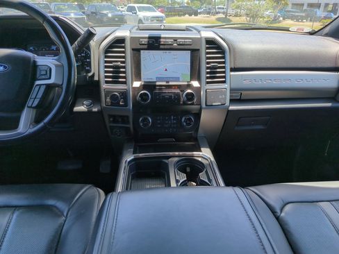 Used 2021 Ford F350 Platinum AWD/4WD image 9