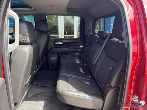 Used 2024 GMC Sierra 3500 Denali w/ Denali Reserve Package AWD/4WD image 10