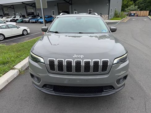 Used 2020 Jeep Cherokee Latitude Plus w/ Comfort/Convenience Group AWD/4WD image 10