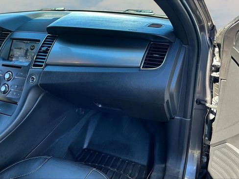 Used 2013 Ford Taurus SEL image 17