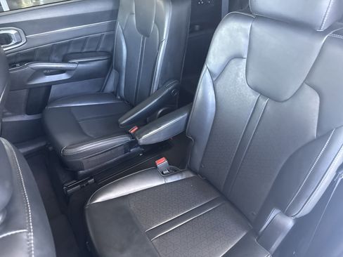 Used 2021 Kia Sorento SX image 14