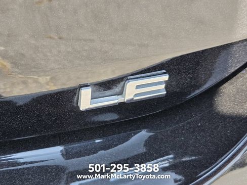 Used 2022 Toyota Highlander LE FWD image 10