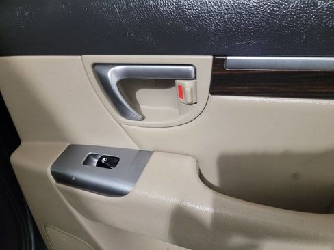 Used 2010 Hyundai Santa Fe Limited image 20