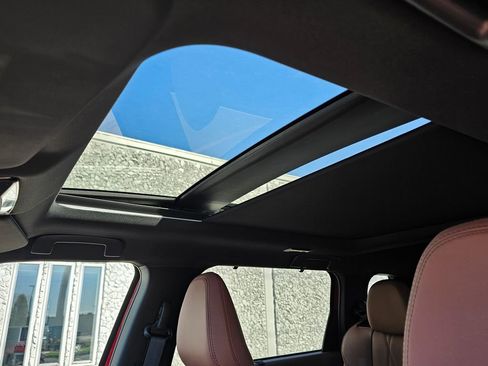 New 2025 Mitsubishi Outlander SEL image 8