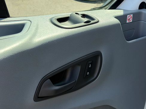 Used 2019 Ford Transit 150 XL RWD image 14