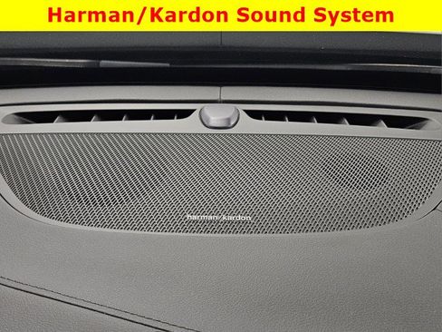 Used 2023 Volvo XC90 T8 Ultimate w/ Protection Package image 29