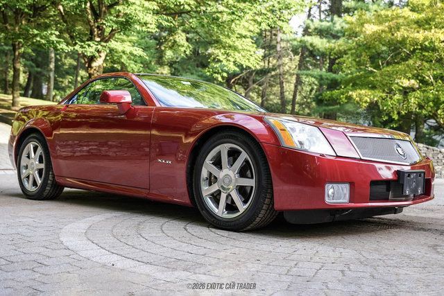 Used 2004 Cadillac XLR RWD image 20