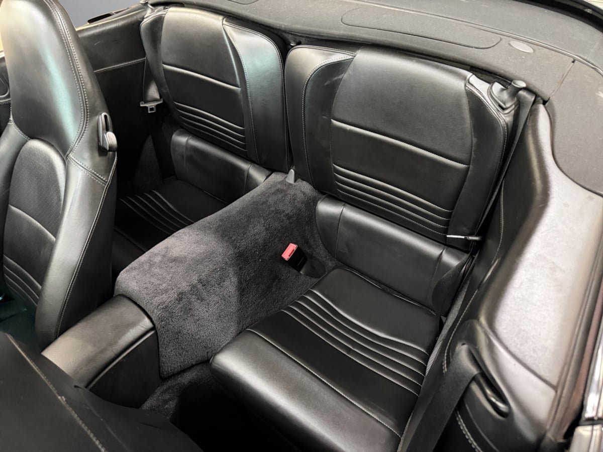 Used 2004 Porsche 911 Carrera RWD image 16