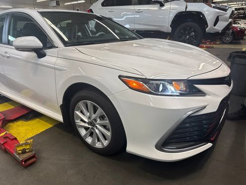 Used 2024 Toyota Camry LE w/ Convenience Package FWD image 3