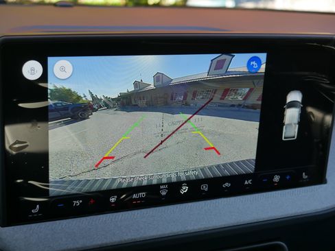 New 2025 Ford Maverick XLT w/ XLT Luxury Package image 11