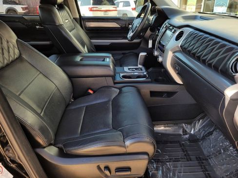 Used 2019 Toyota Tundra Platinum image 27