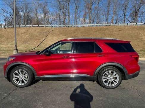 Used 2021 Ford Explorer Limited w/ Equipment Group 301A image 4