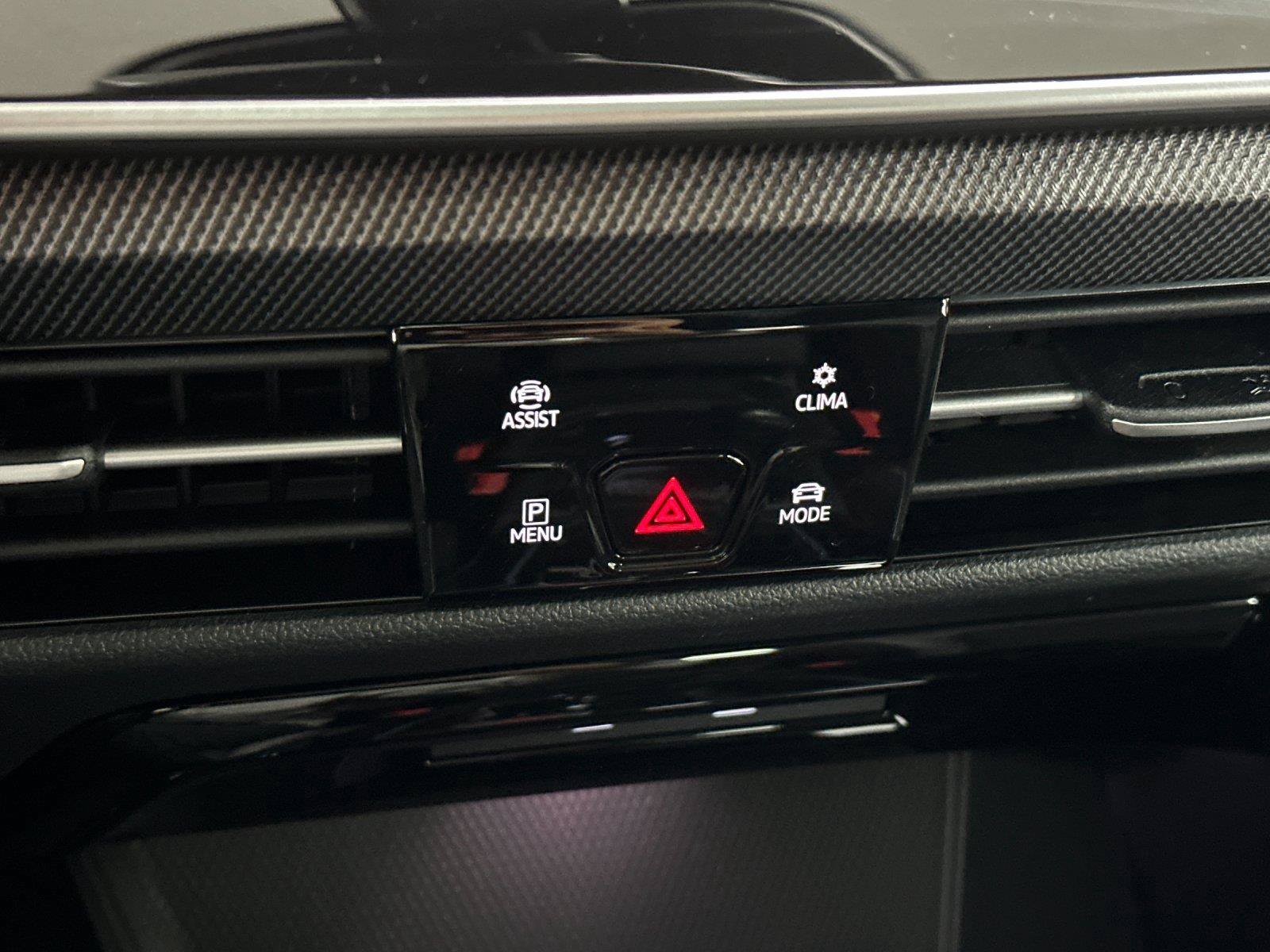 New 2026 Volkswagen GTI SE FWD image 20