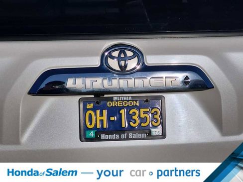 Used 2016 Toyota 4Runner Limited image 7