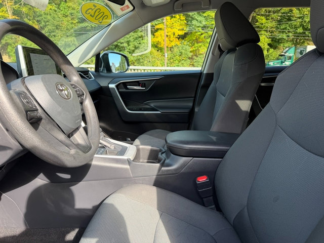 Certified 2025 Toyota RAV4 XLE AWD/4WD image 15