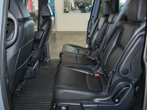 Used 2023 Honda Odyssey Sport image 14