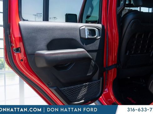 Used 2018 Jeep Wrangler Unlimited Rubicon AWD/4WD image 19