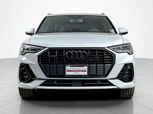 Used 2025 Audi Q3 2.0T Premium image 8
