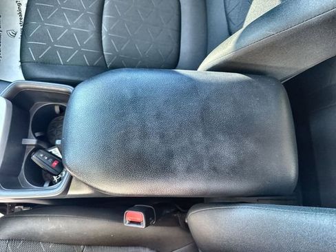 Used 2023 Toyota RAV4 XLE image 29