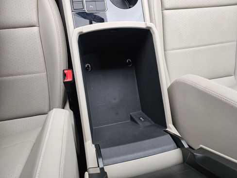 Used 2023 Volkswagen Atlas SE image 26