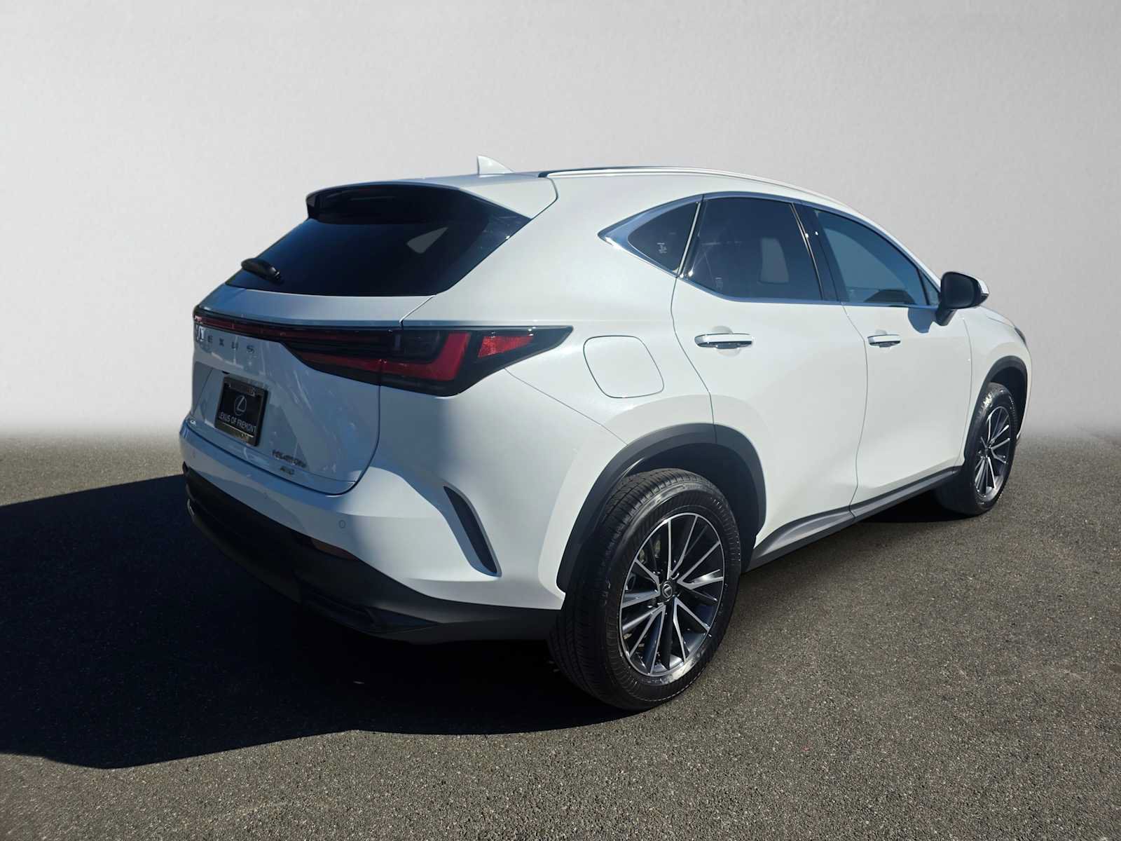 Used 2026 Lexus NX 450h+ AWD w/ Accessory Package (Z1) image 3
