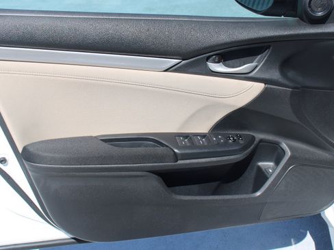 Used 2016 Honda Civic EX-T image 10