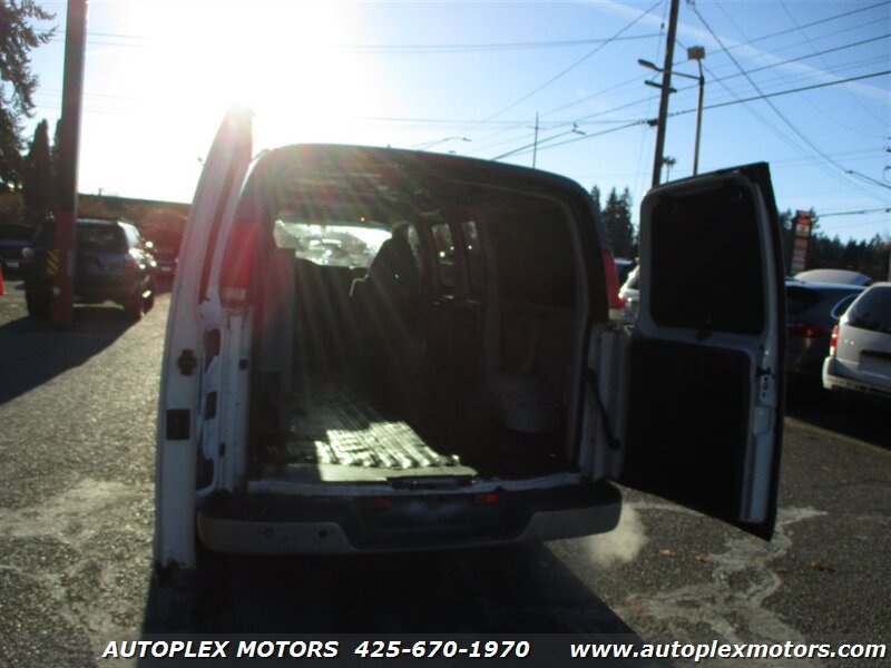 Used 1998 GMC Savana 1500 RWD image 11