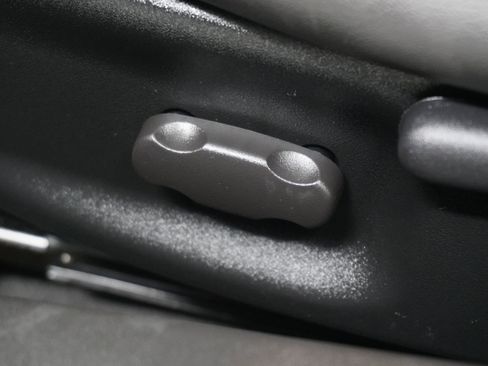 Used 2012 Chevrolet Corvette Coupe w/ 2LT Preferred Equipment Group image 13